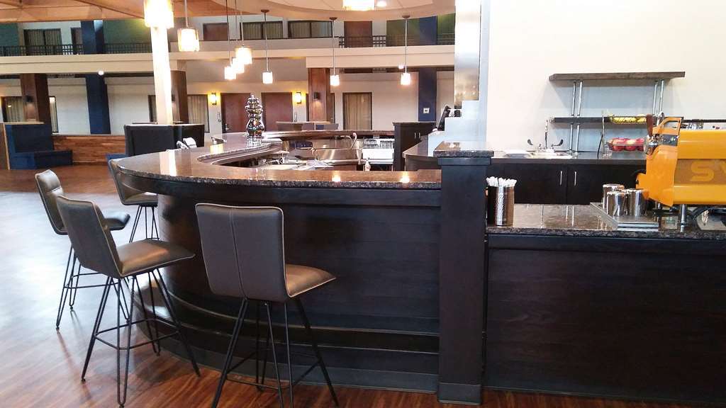 Hotel Ramada Plaza By Wyndham Omaha Restauracja zdjęcie