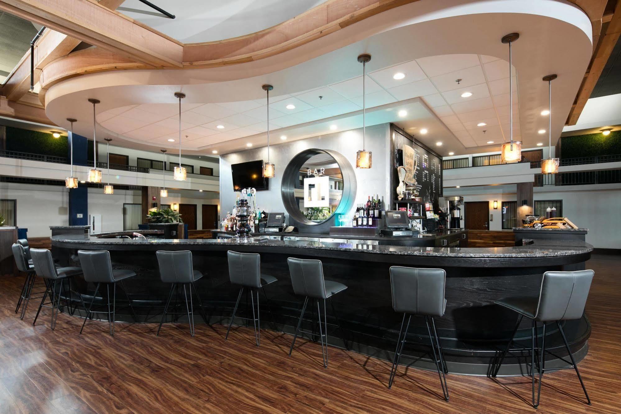 Hotel Ramada Plaza By Wyndham Omaha Zewnętrze zdjęcie