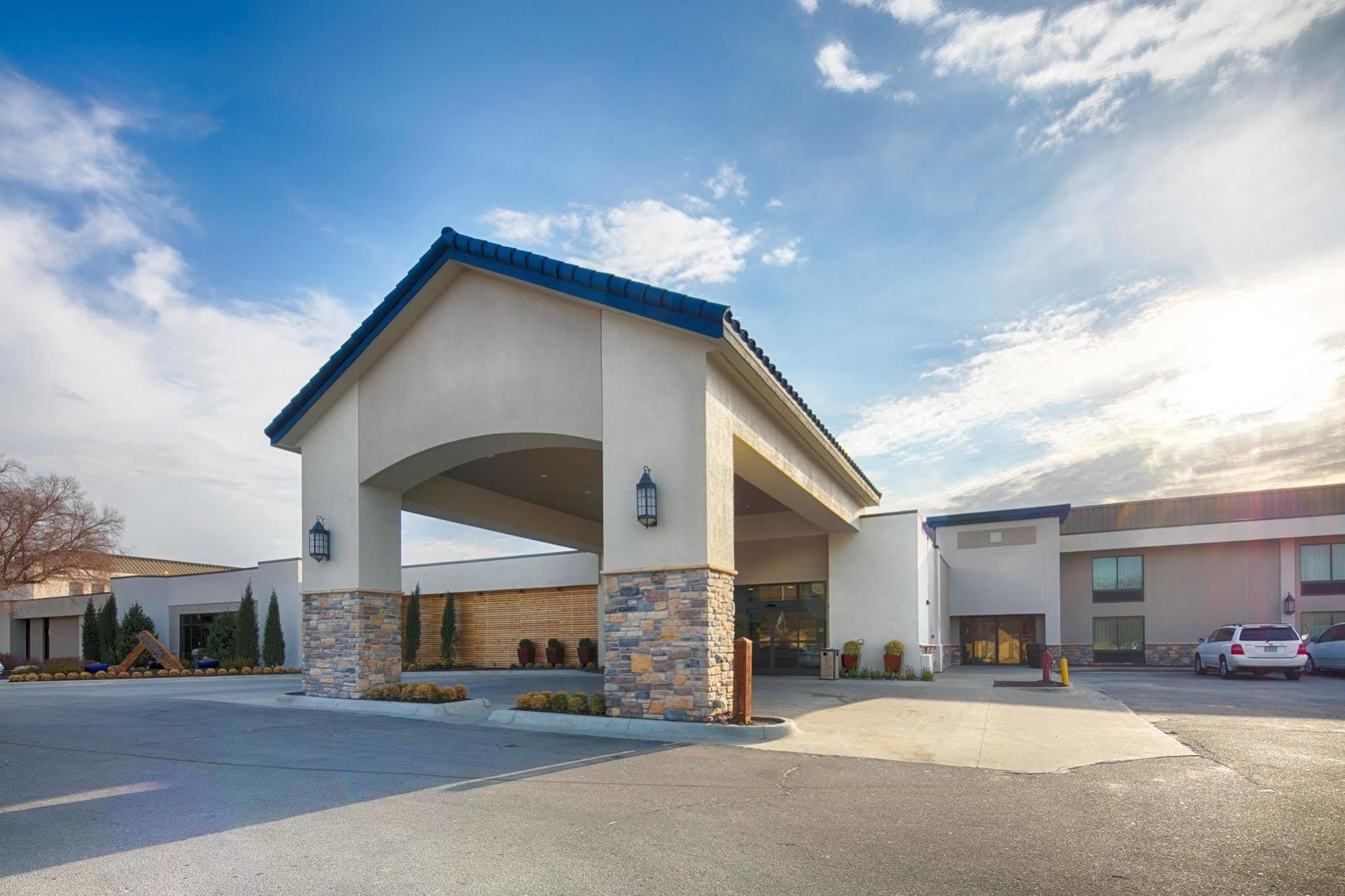 Hotel Ramada Plaza By Wyndham Omaha Zewnętrze zdjęcie