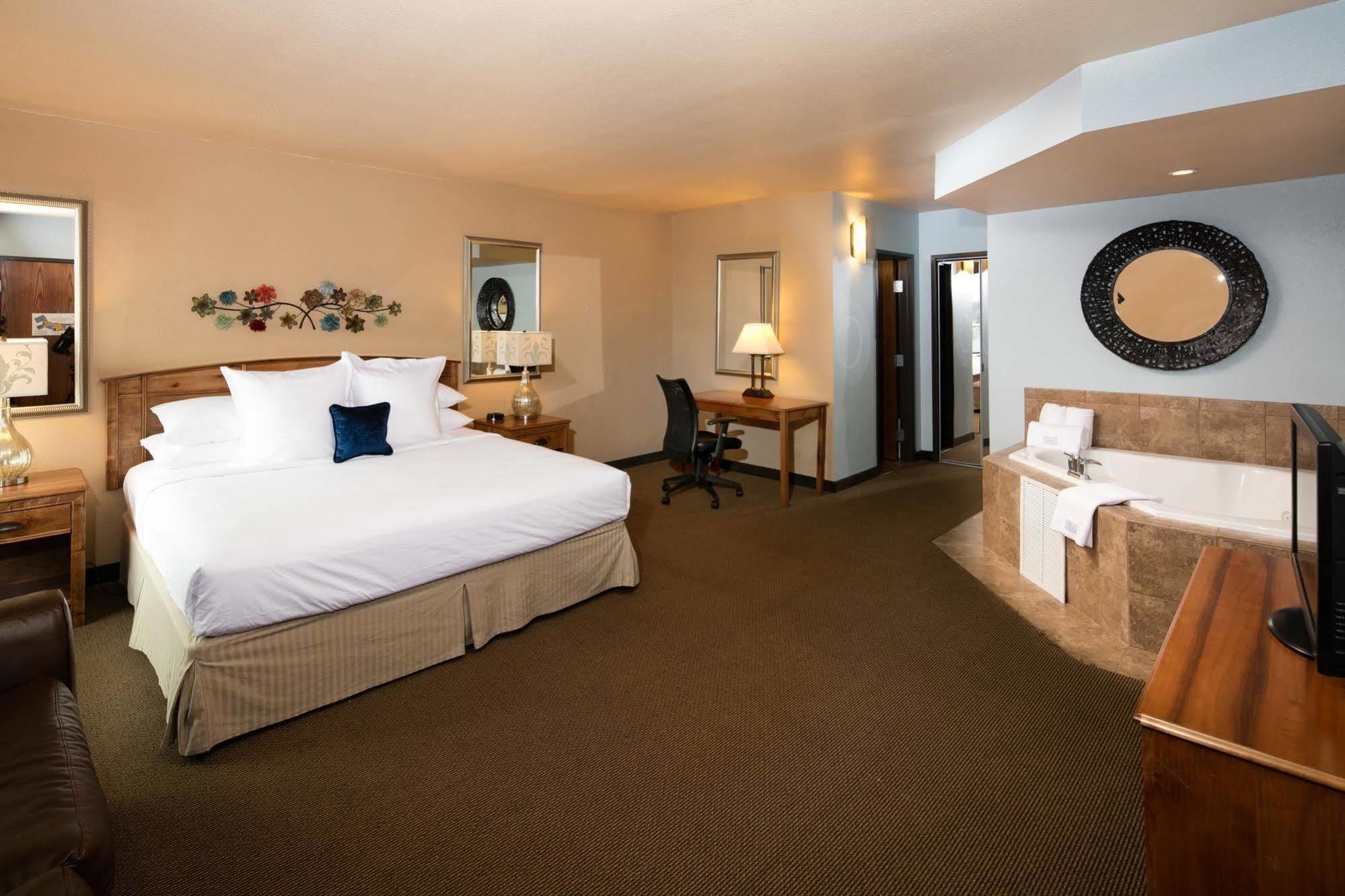 Hotel Ramada Plaza By Wyndham Omaha Zewnętrze zdjęcie